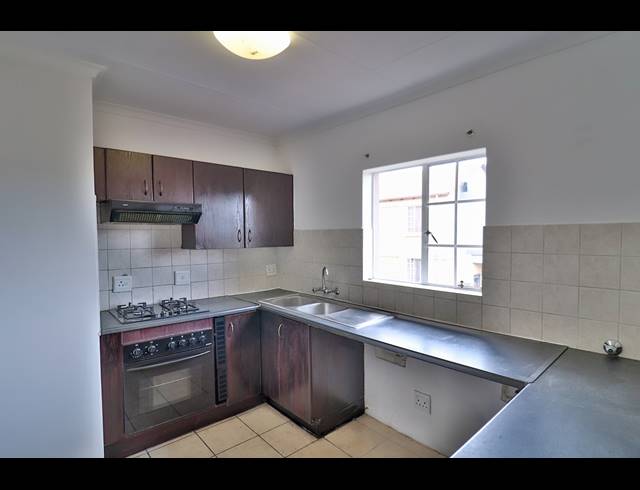 2 BEDROOM APARTMENT FOR SALE IN NOORDWYK